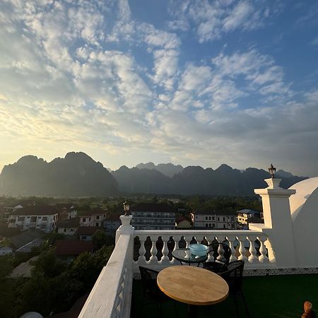 Sky Hotel Vang Vieng Eksteriør bilde