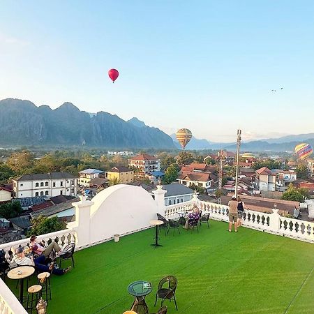 Sky Hotel Vang Vieng Eksteriør bilde