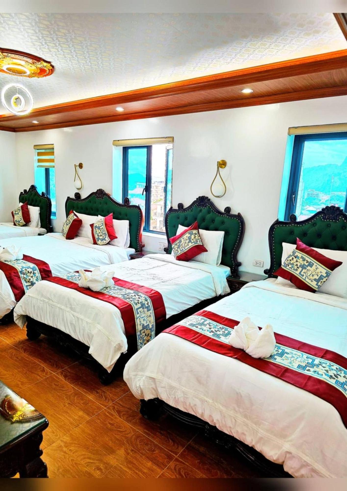 Sky Hotel Vang Vieng Eksteriør bilde