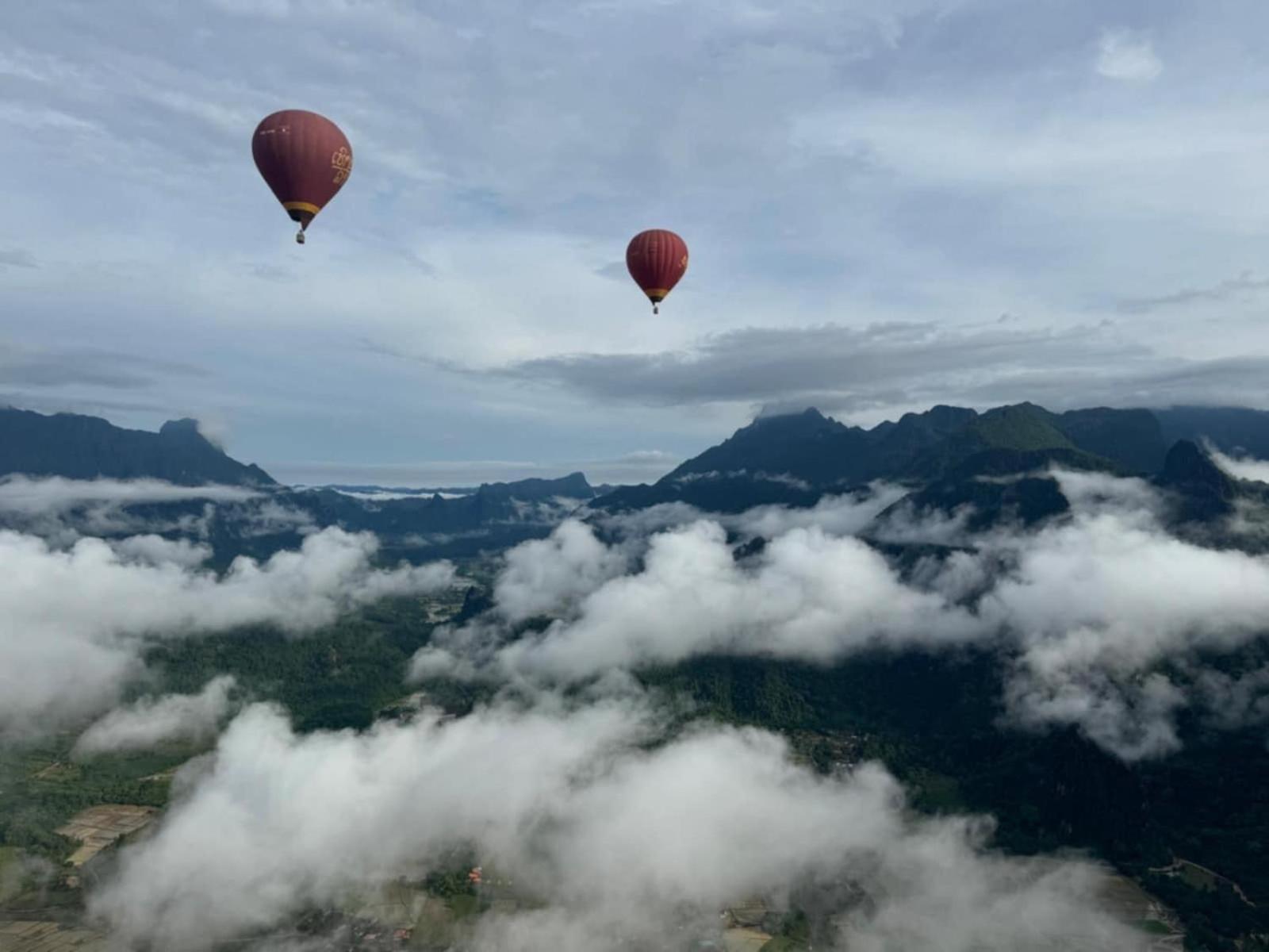 Sky Hotel Vang Vieng Eksteriør bilde