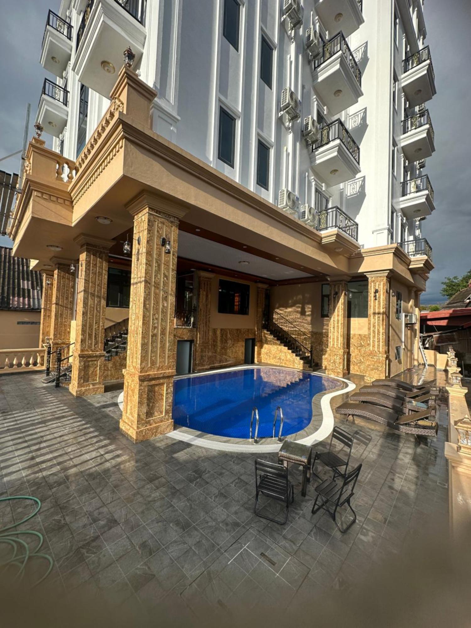 Sky Hotel Vang Vieng Eksteriør bilde